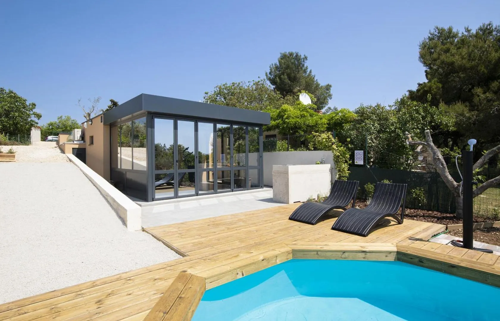 Villa Beach House Olive - Ground Floor House For 2 People With Private Beach Near Medulin Pomer